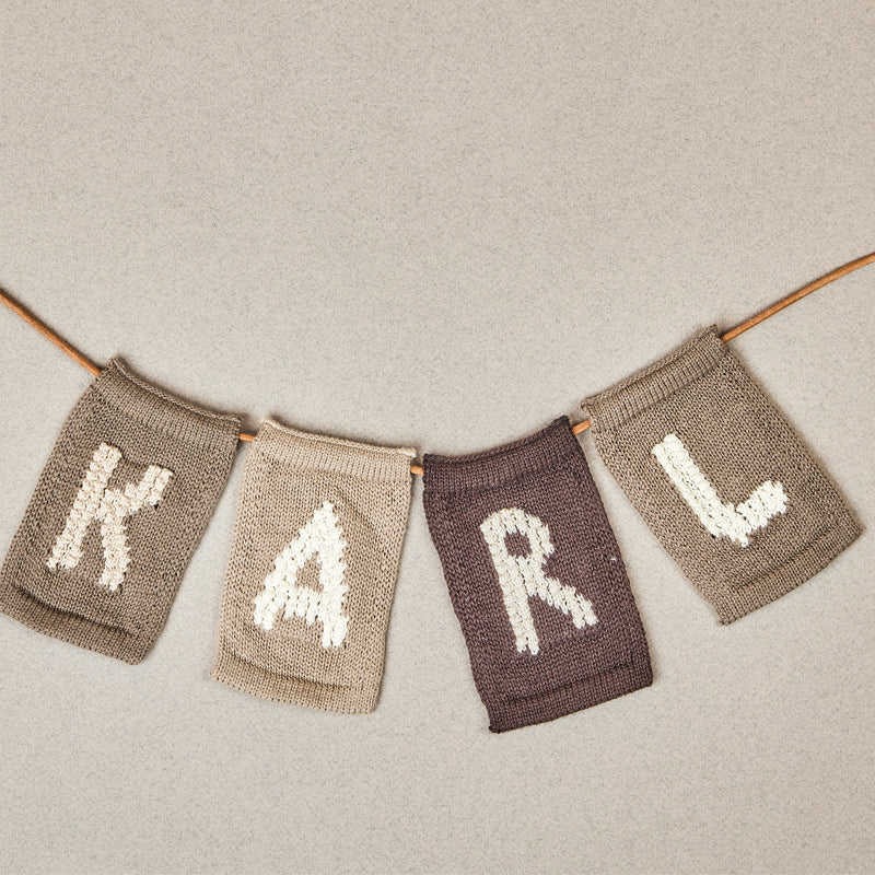 Buchstaben Girlande, beige-braun