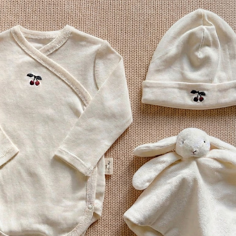 Geschenkset Baby Konges Slojd- Body, Mütze, Kuscheltuch