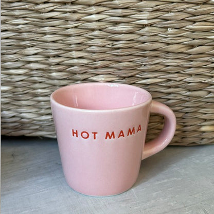 rosa Espressotasse mit HOT MAMA Schriftzug