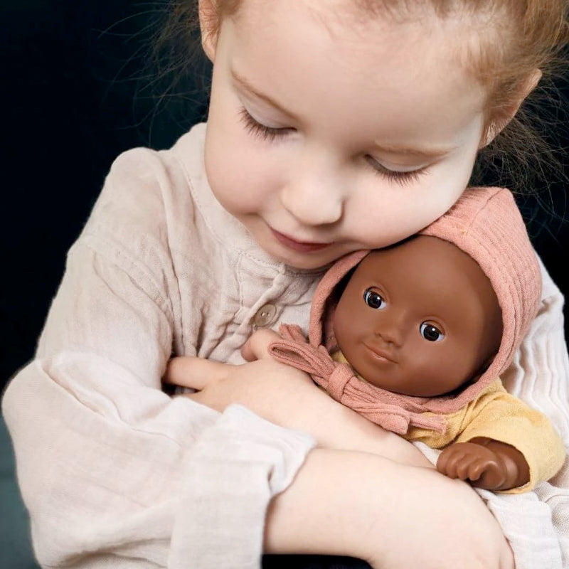 süße Puppe "Mimosa"